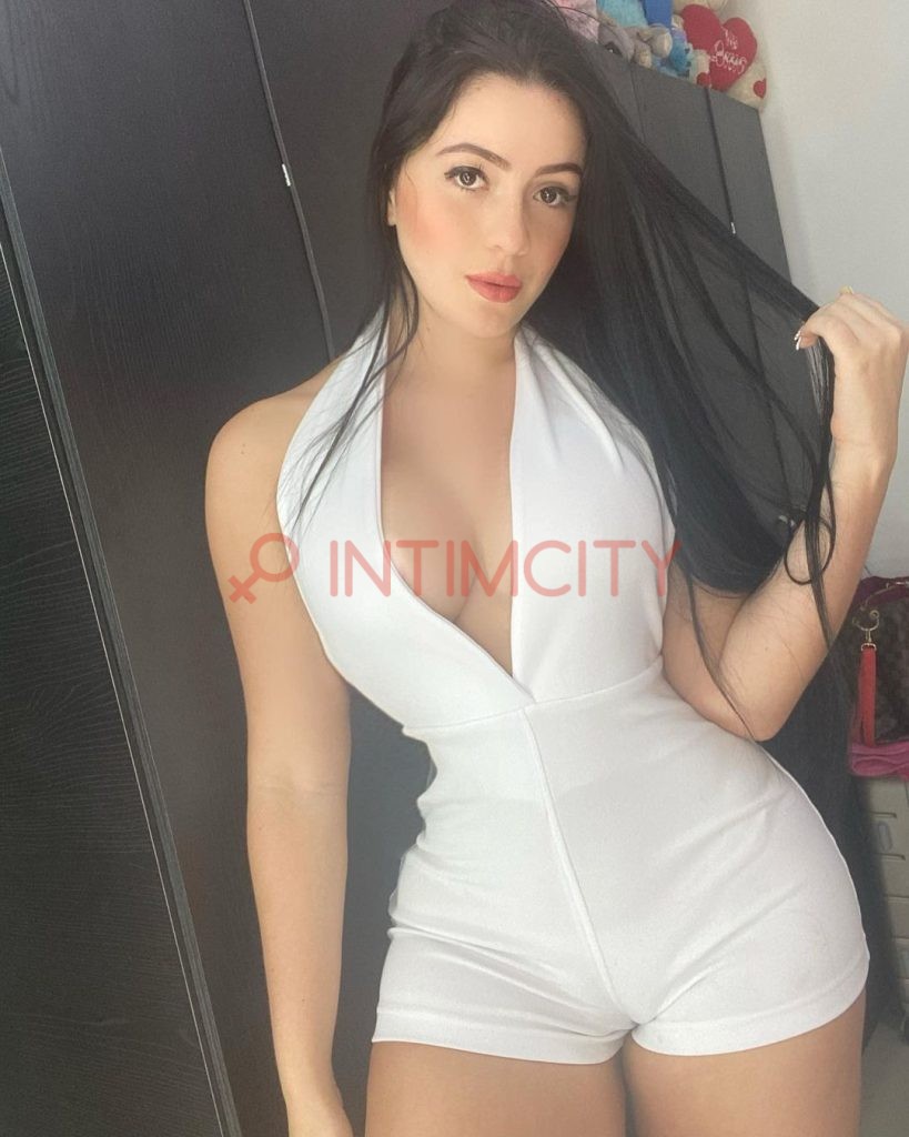 Индивидуалка Адина Интимсити