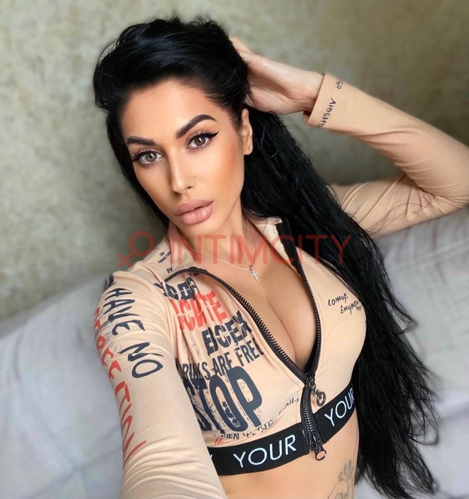 Индивидуалка Аманда Интимсити