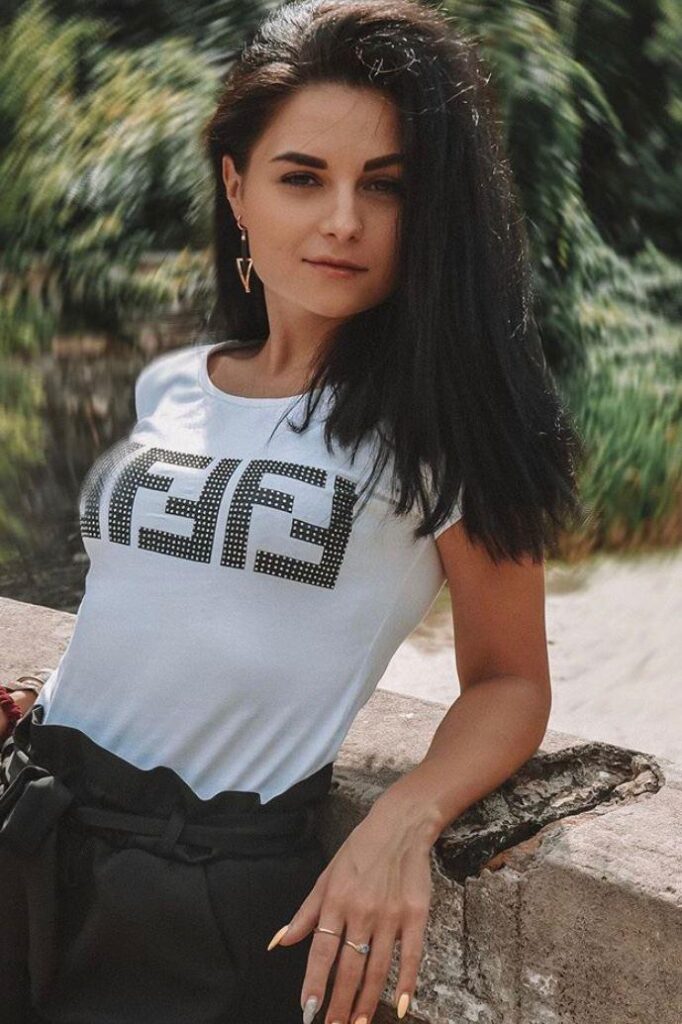 Путана 🎥 Зара Интимсити