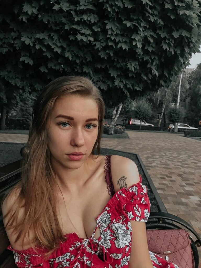 Индивидуалка Олеся Интимсити
