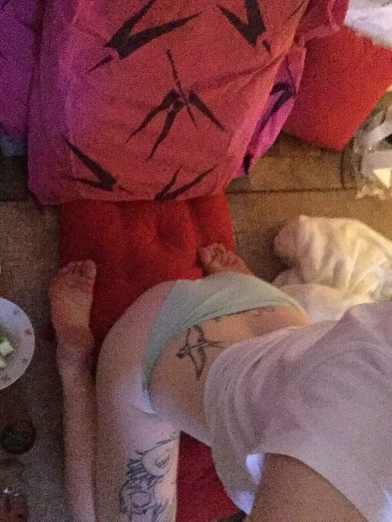 Шлюха Света IntimCity