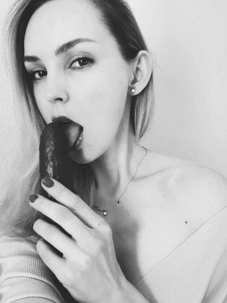 Индивидуалка Анюта Интимсити