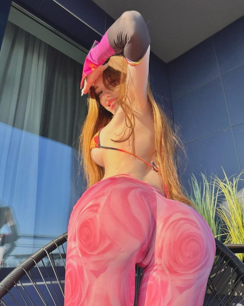 Элитная проститутка Эмилия Интимсити