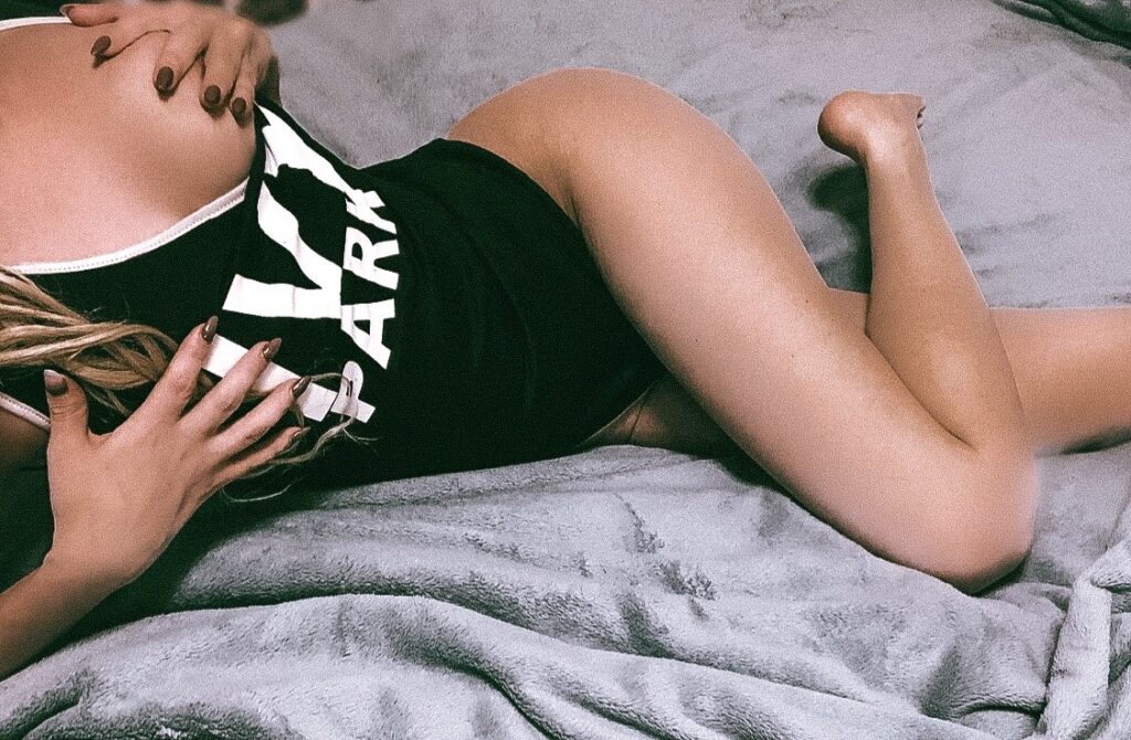 Эскортница Надюха Интимсити